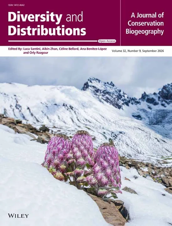 DIVERSITY AND DISTRIBUTIONS 期刊封面